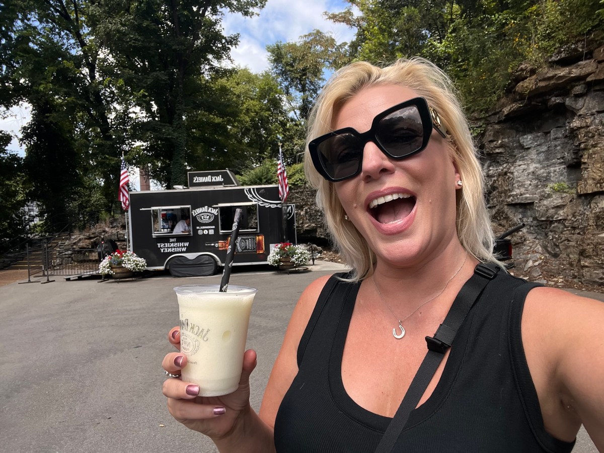From Whiskey Barrels to Mountain Storms: A Day of History, Art, and Adventure in&nbsp;Tennessee